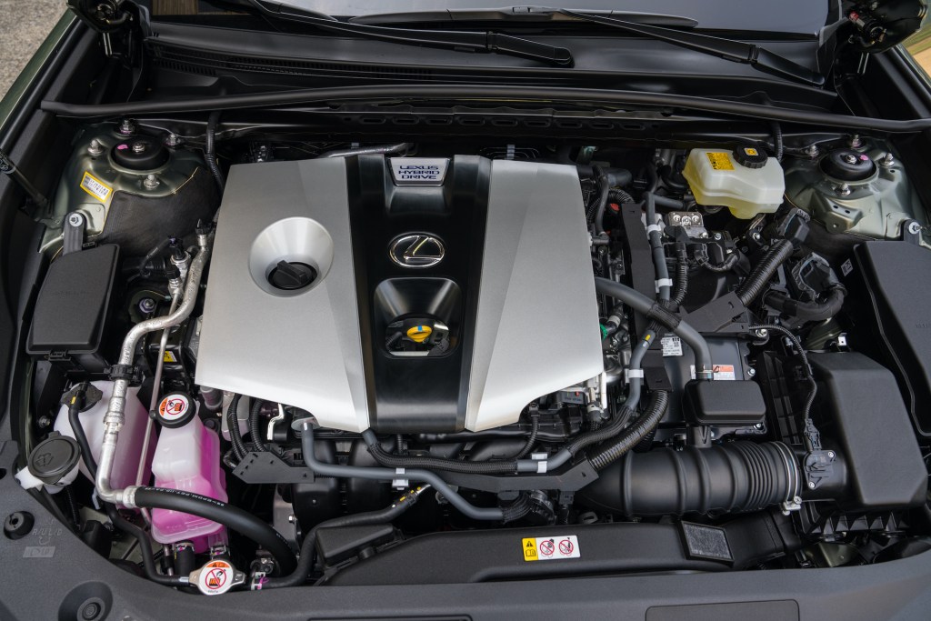 2021 Lexus ES 300h Engine