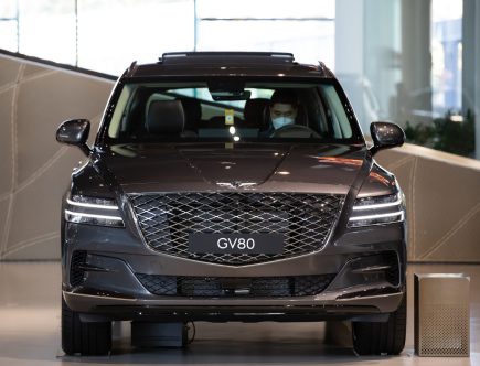 Genesis GV80 Recall, Owner Complaints, and Low Predicted Reliability Mar This Luxury SUV