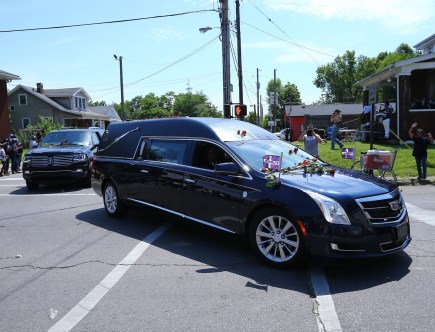 Kentucky Has a Law Requiring Drivers to Pull Over for Funeral Processions