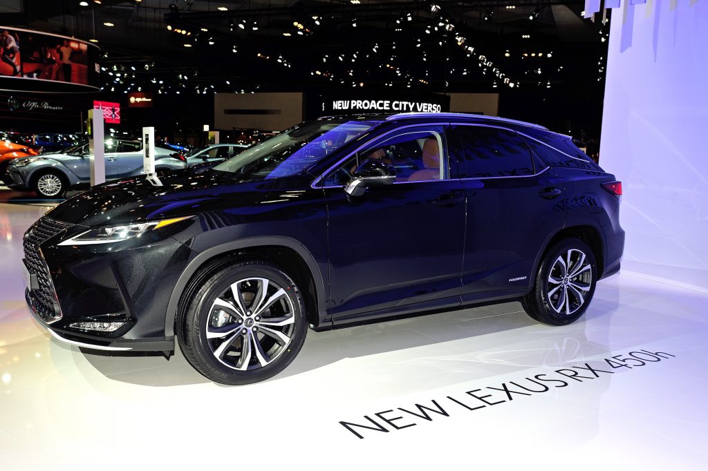 The black Lexus RX 450h on display at the Brussels Motor Show