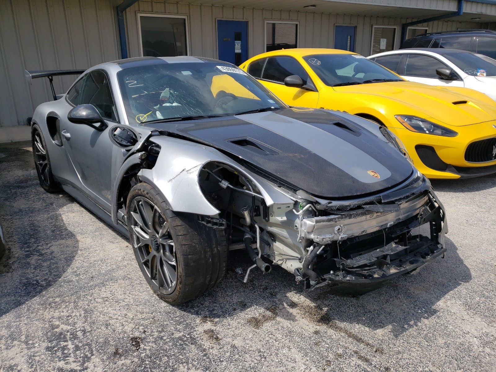 Разбитому Porsche 911 GT2 RS 2018 года запрещено снова выезжать на дороги
