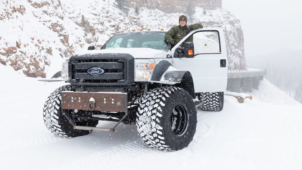 Ford F-550 mail truck with Yellowstone Ranger driver