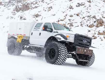 This Badass Ford F-550 Super Duty Hauls the Mail