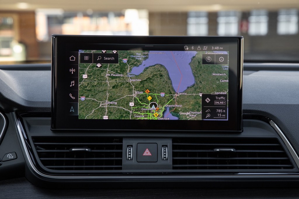 An image of the Audi Q5's navigation screen at a press event.