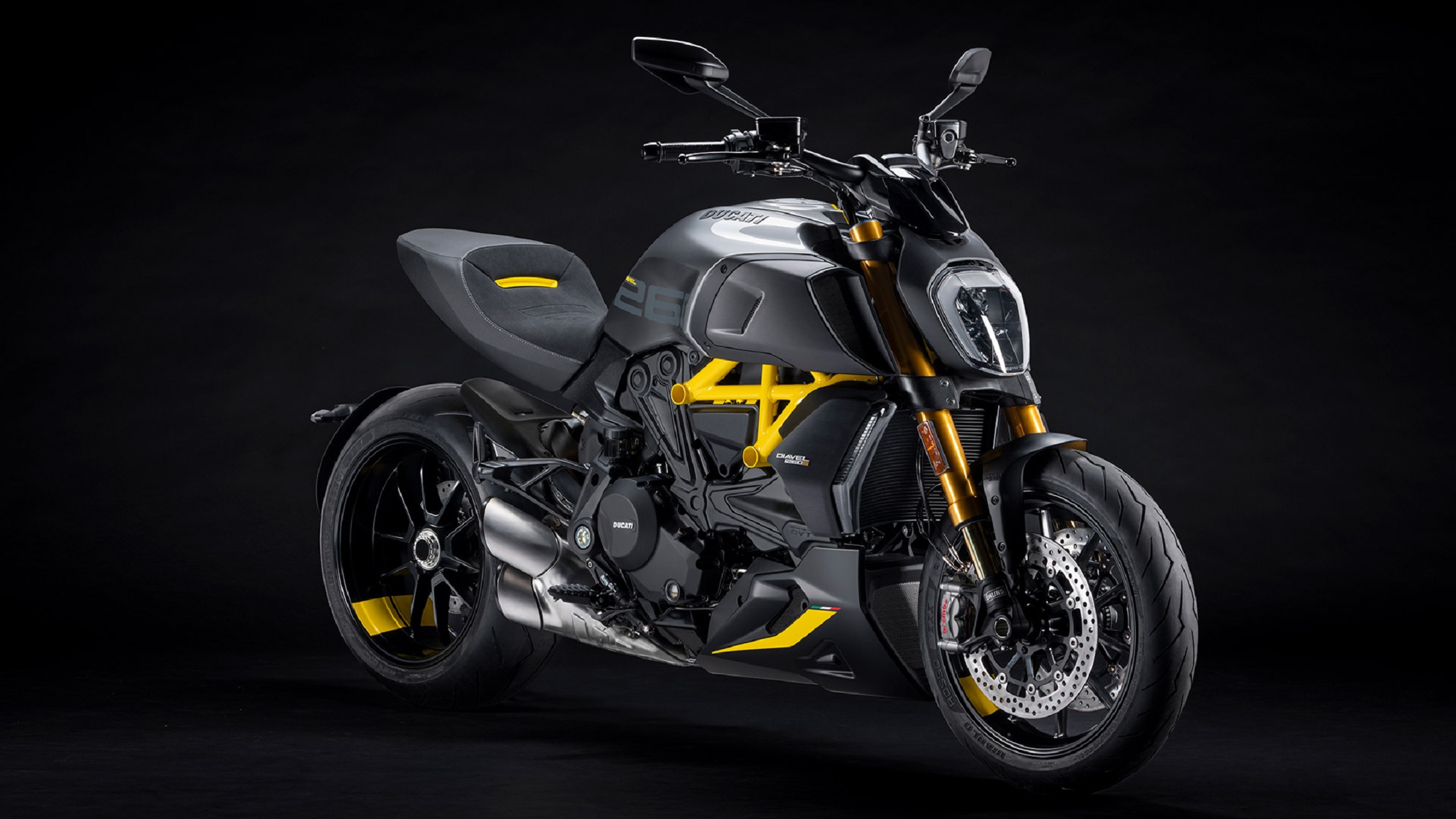 A yellow-and-matte-gray-and-black 2022 Ducati Diavel 1260 S Black and Steel