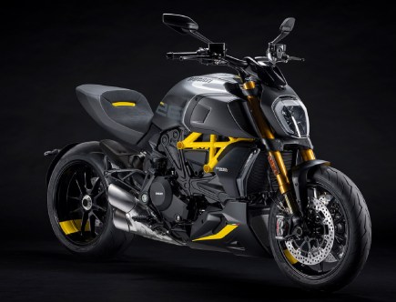 The 2022 Ducati Diavel 1260 S Goes Black and Yellow–Er, Steel