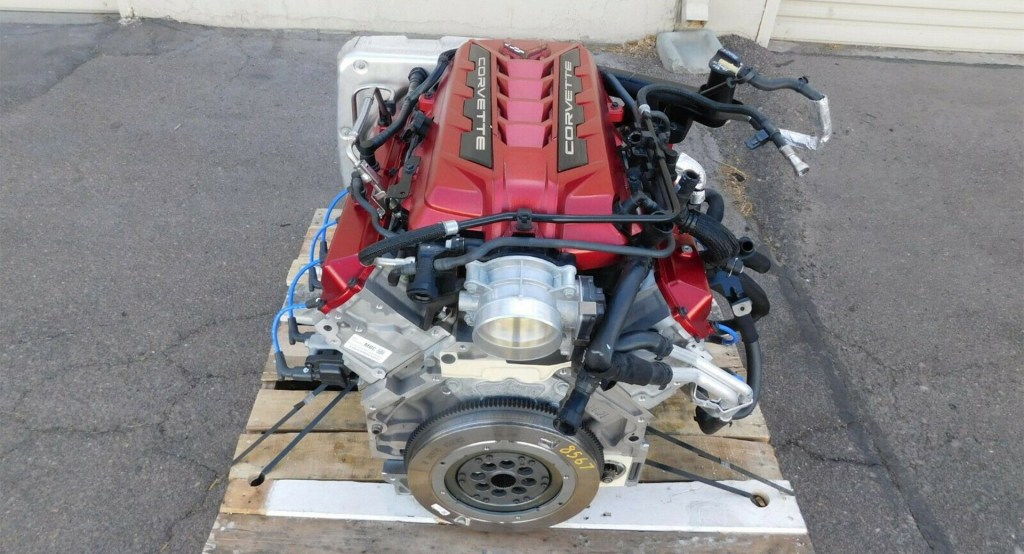 disembodied C8 Corvette engine