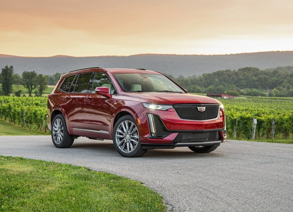 An image of a Cadillac XT6, one of the most discounted new SUVs according to consumer reports.