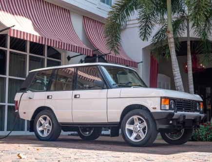 This Range Rover Classic Restomod Has the Heart of a Tesla