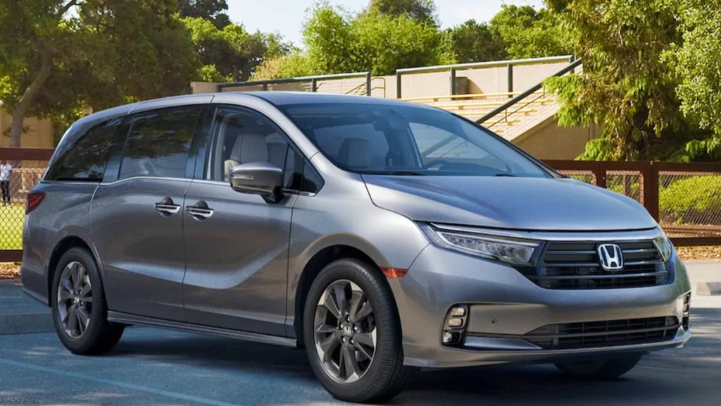A silver 2022 Honda Odyssey minivan.