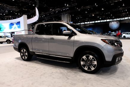 The Honda Ridgeline Should Not Be Losing to the Chevy Colorado Here