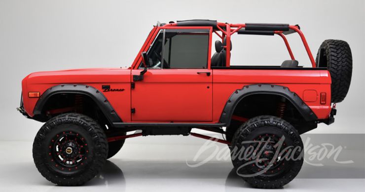 Kevin Hart red Bronco side view