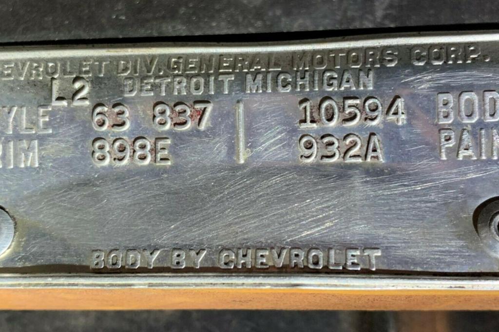 Last 1963 split-window Corvette produced body tag