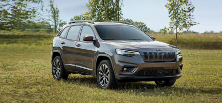 The 2020 Jeep Cherokee Outsells the Toyota 4Runner