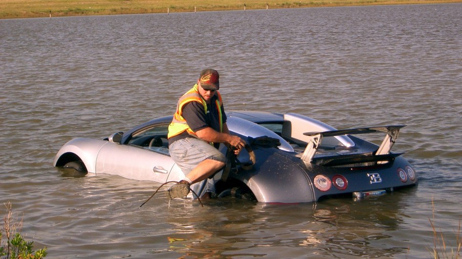 2006 Bugatti Veyron in water