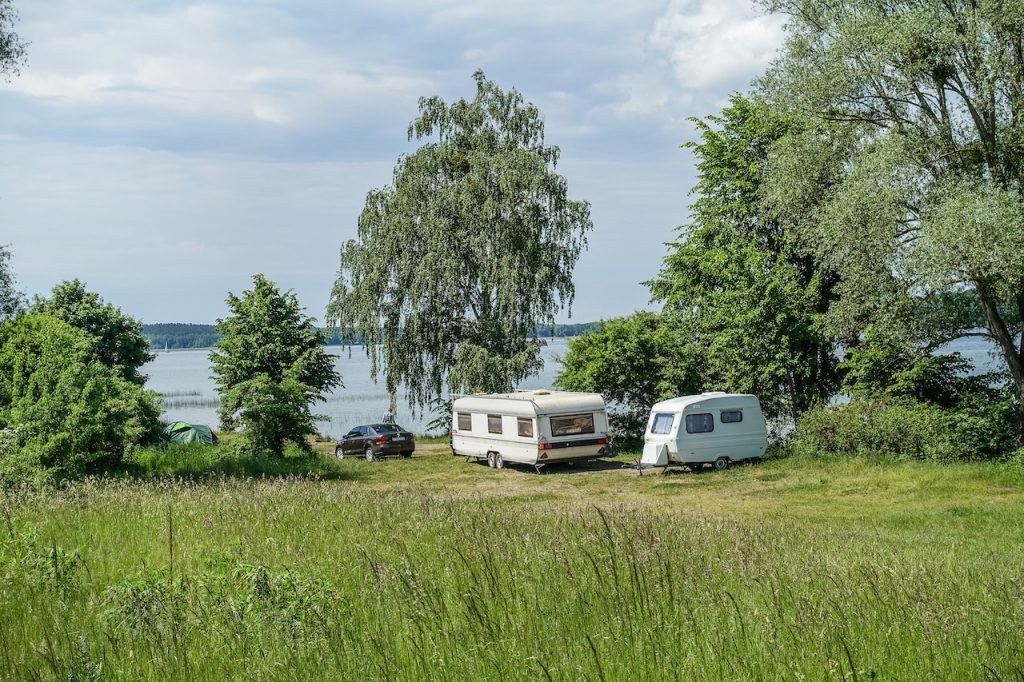 RVs, campers, and caravans | 