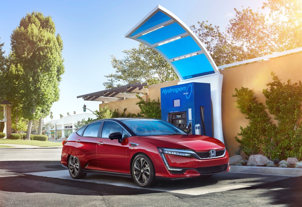 Honda Clarity fuel cell car stopping for hydrogen