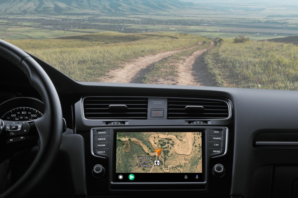 The Gaia GPS map on Android Auto 