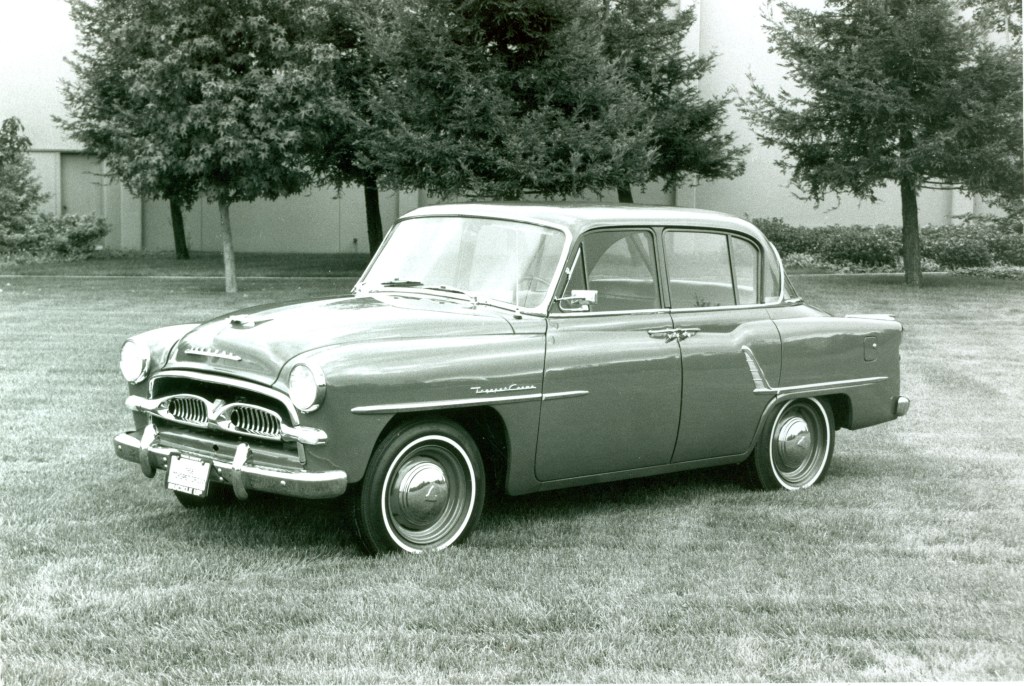 Old photo of a 1958 Toyopet Crown