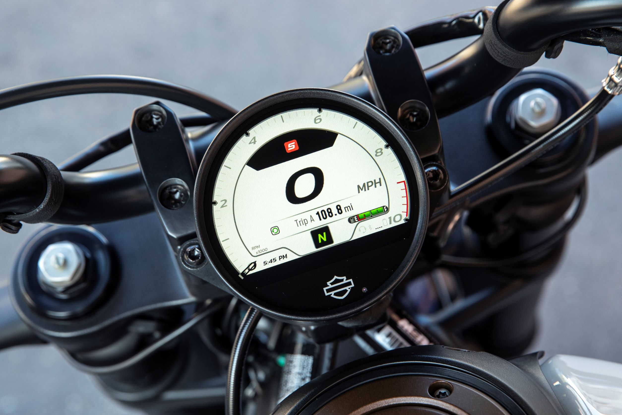 2021 Harley-Davidson Sportster S TFT display