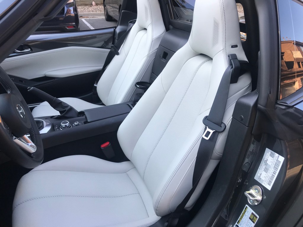 2021 Mazda MX-5 White Seats
