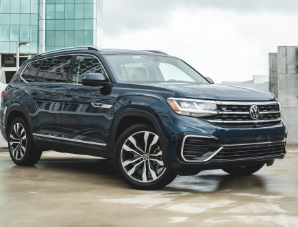 2021 Volkswagen Atlas V6 SEL Premium R-Line Review, Pricing, and Specs