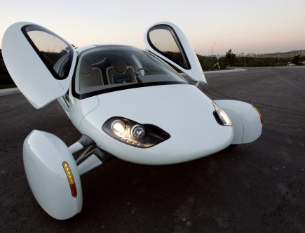 This Solar Electric Car Gets Better Range Than The Mercedes EQXX