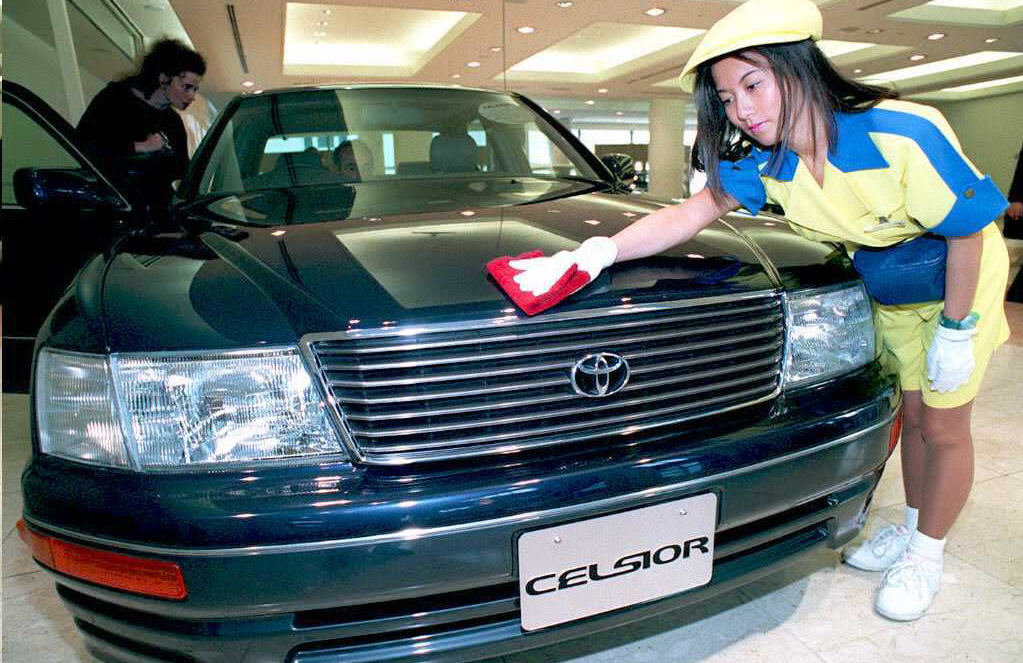 Most Reliable Cars From the 1990s (Including the Toyota Land Cruiser)