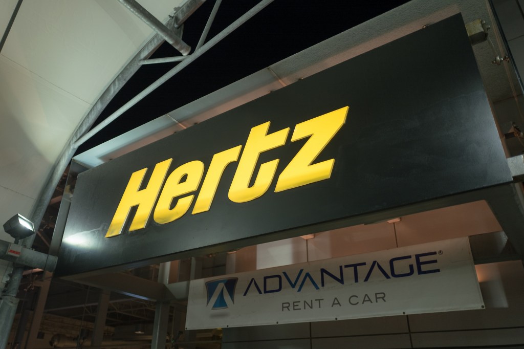 The Hertz logo in JFK airport