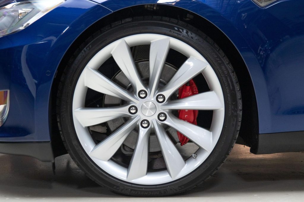 Jay Leno Tesla Model S wheel detail