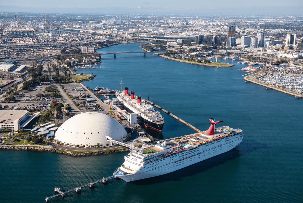 Queen Mary ocean liner 
