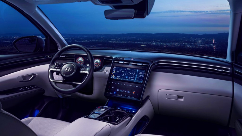 Interior of the 2022 Hyundai Tuscon.