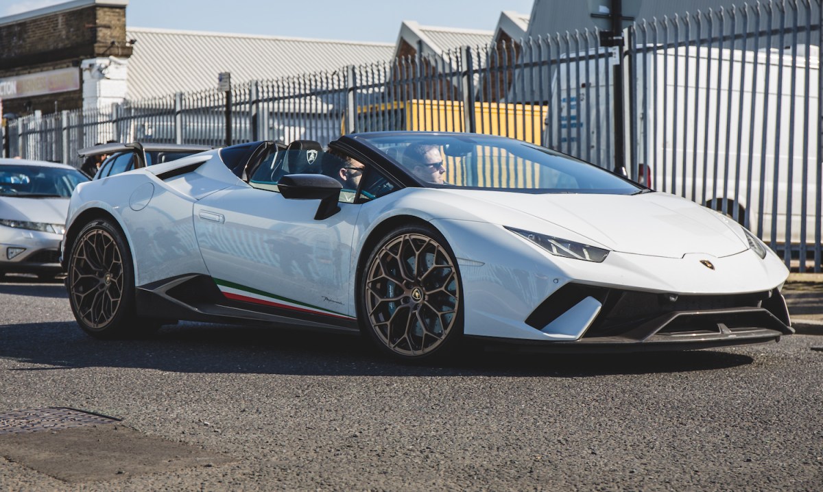 lamborghini-huracan-performante