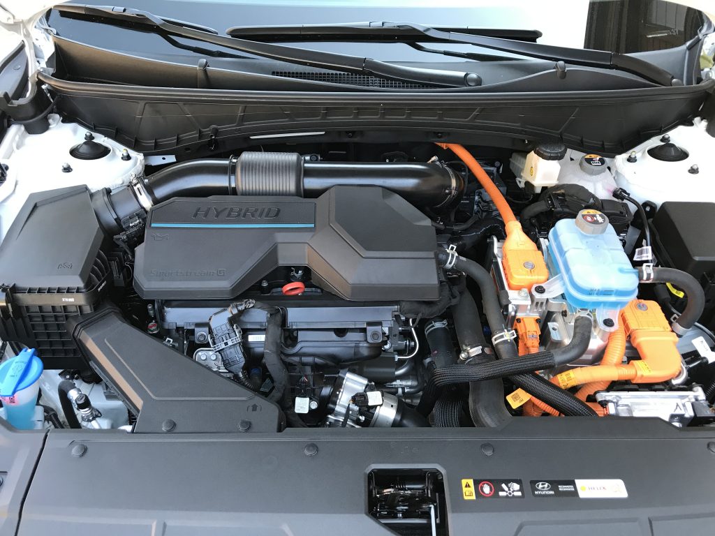 2022 Hyundai Tucson Hybrid Review, Pricing, and Specs