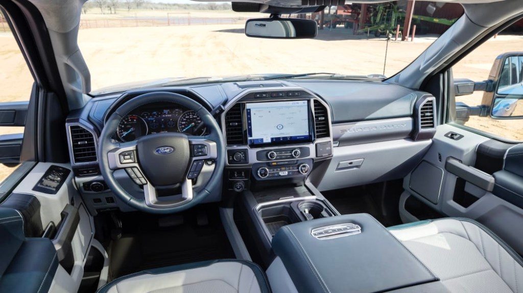 Ford F-250 Super Duty interior