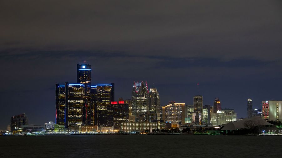 A night view of the Detroit city skyline, which is the home of the Motor City Car Crawl.