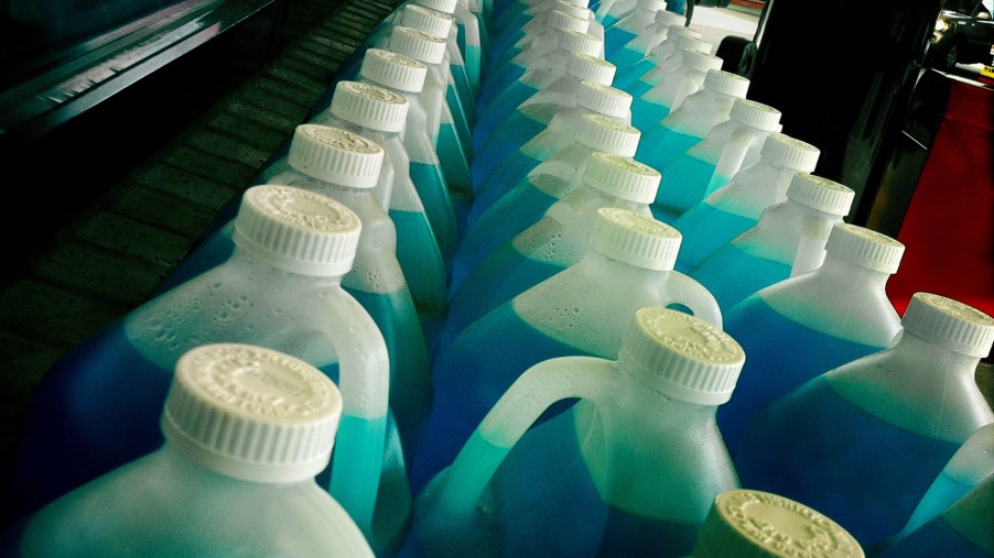 Is it Dangerous to Use Water Instead of Windshield Wiper Fluid?