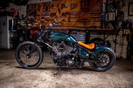 This Custom 2022 Indian Chief Rocks a Vintage-Style Hand Shifter