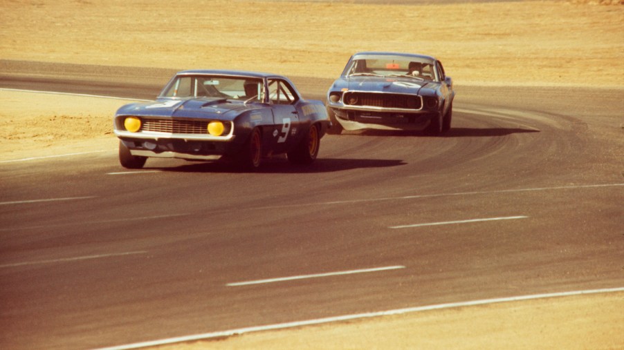 Ronnie Bucknum leads Peter Revson at Riverside 1969