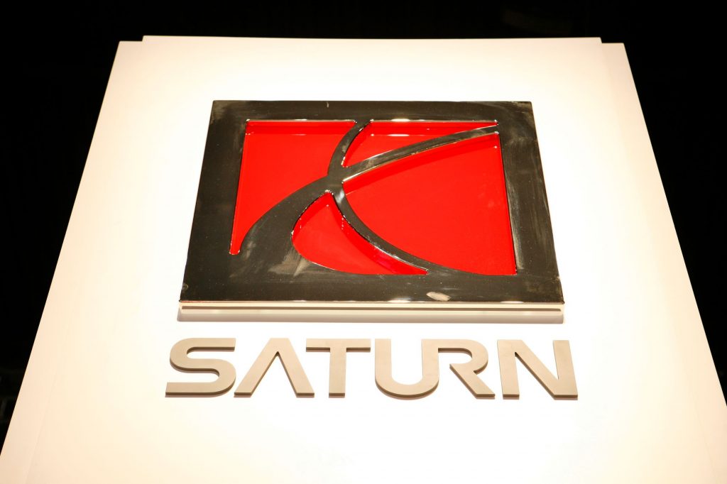 A Saturn logo sign at the Chicago Auto Show