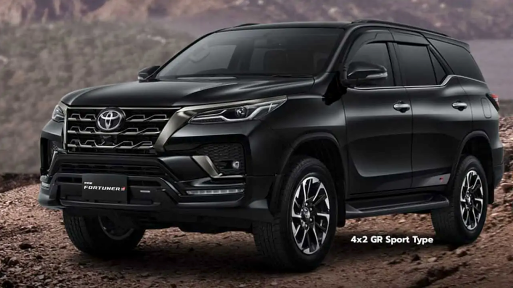 The 2022 Toyota Fortuner parked in mud