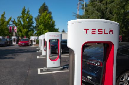Tesla to Charge Non-Tesla EVs Extra to Use Its Supercharger Network
