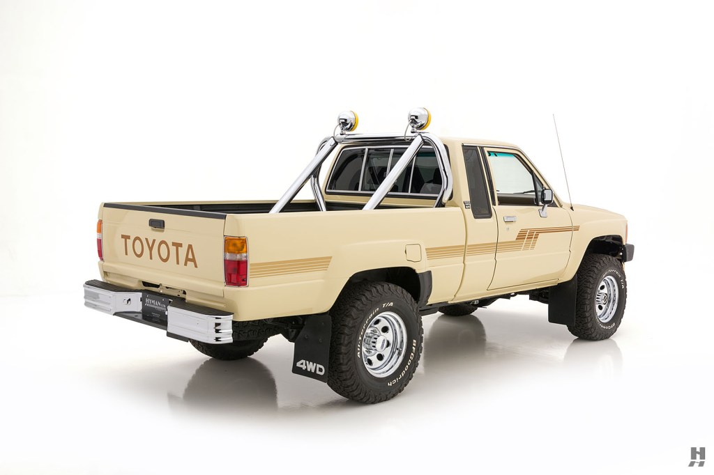 1986 Toyota pickup truck 