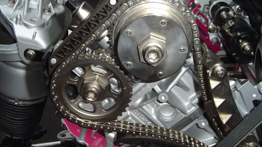 car-engine-timing-chain