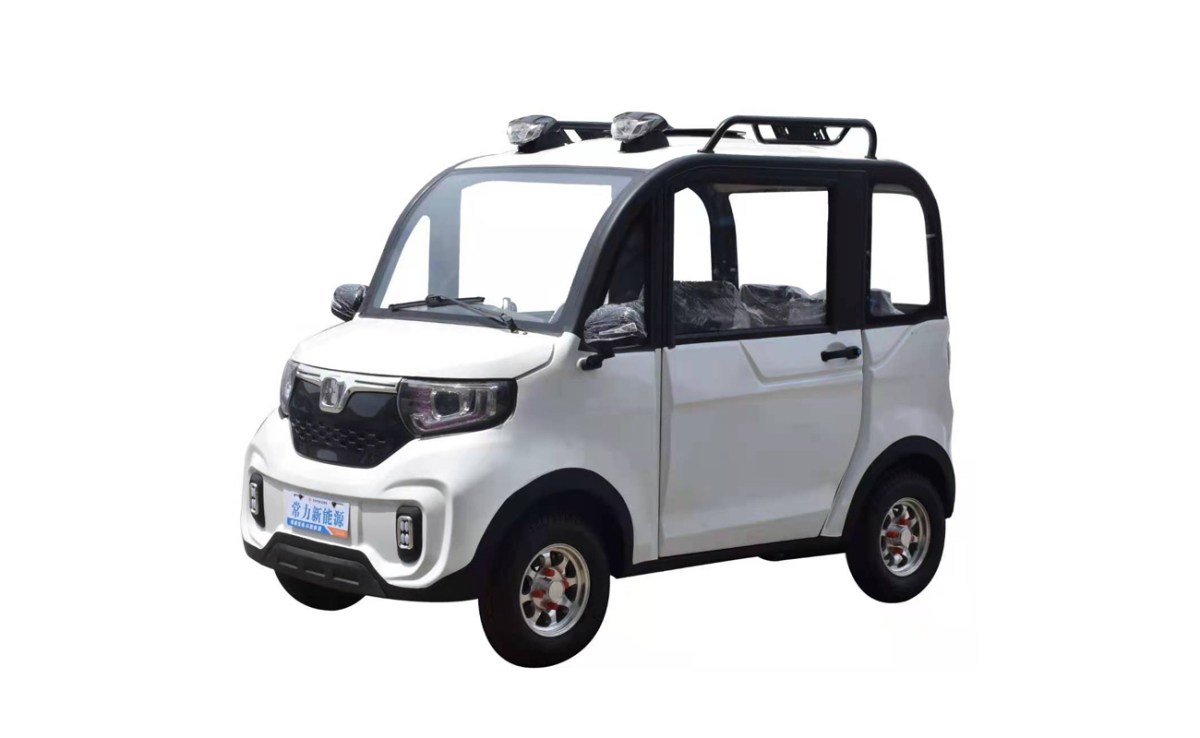 Changli EV in white with a roof rack, safari lights, and alloy wheels.