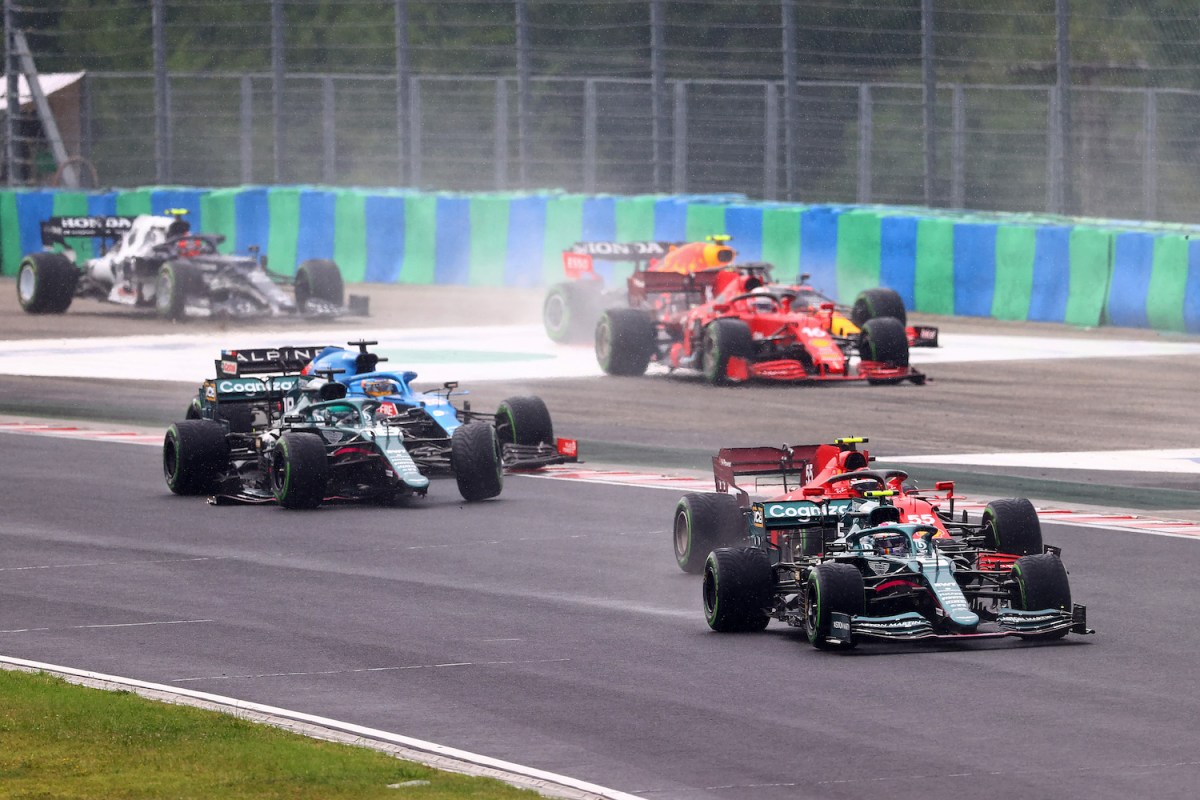 vettel avoids accident at Hungary 2021