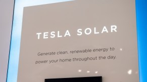 A sign for Tesla solar.