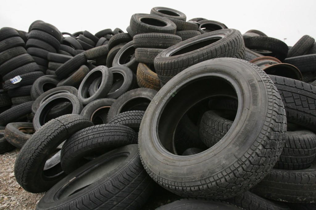 Used car tires lie