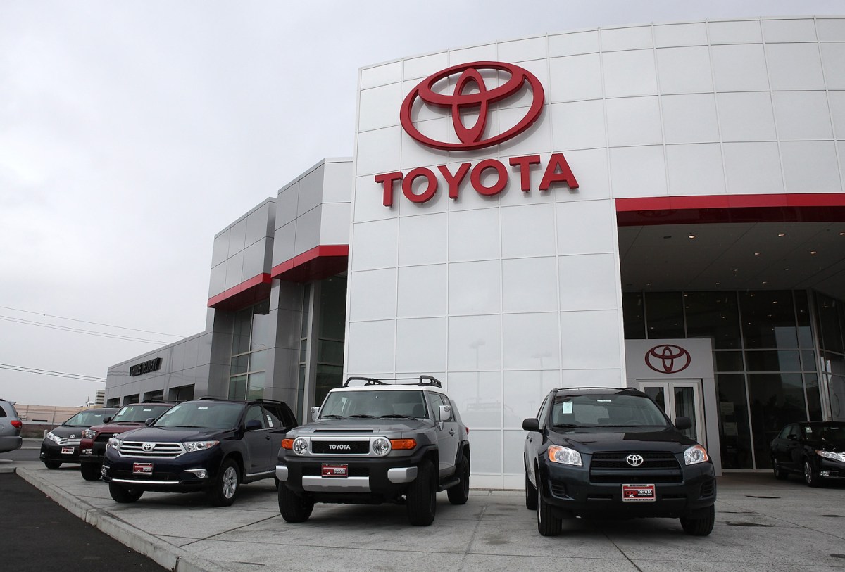 Toyota dealership oakland california