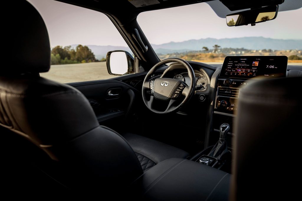 2022 Infiniti QX80 interior